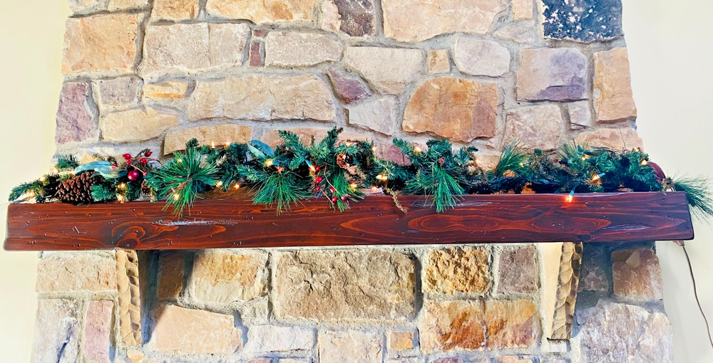 6ft Pre-Lit Christmas Garland- Corded Plug-In Faux Pinecone Red Berries